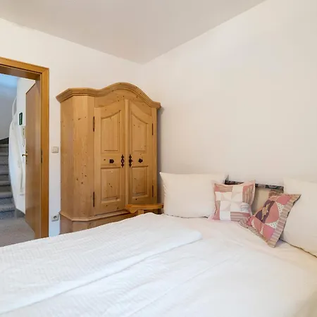 Apartment Haus Alpina 3-raum-maisonette-wohnung Sonne *